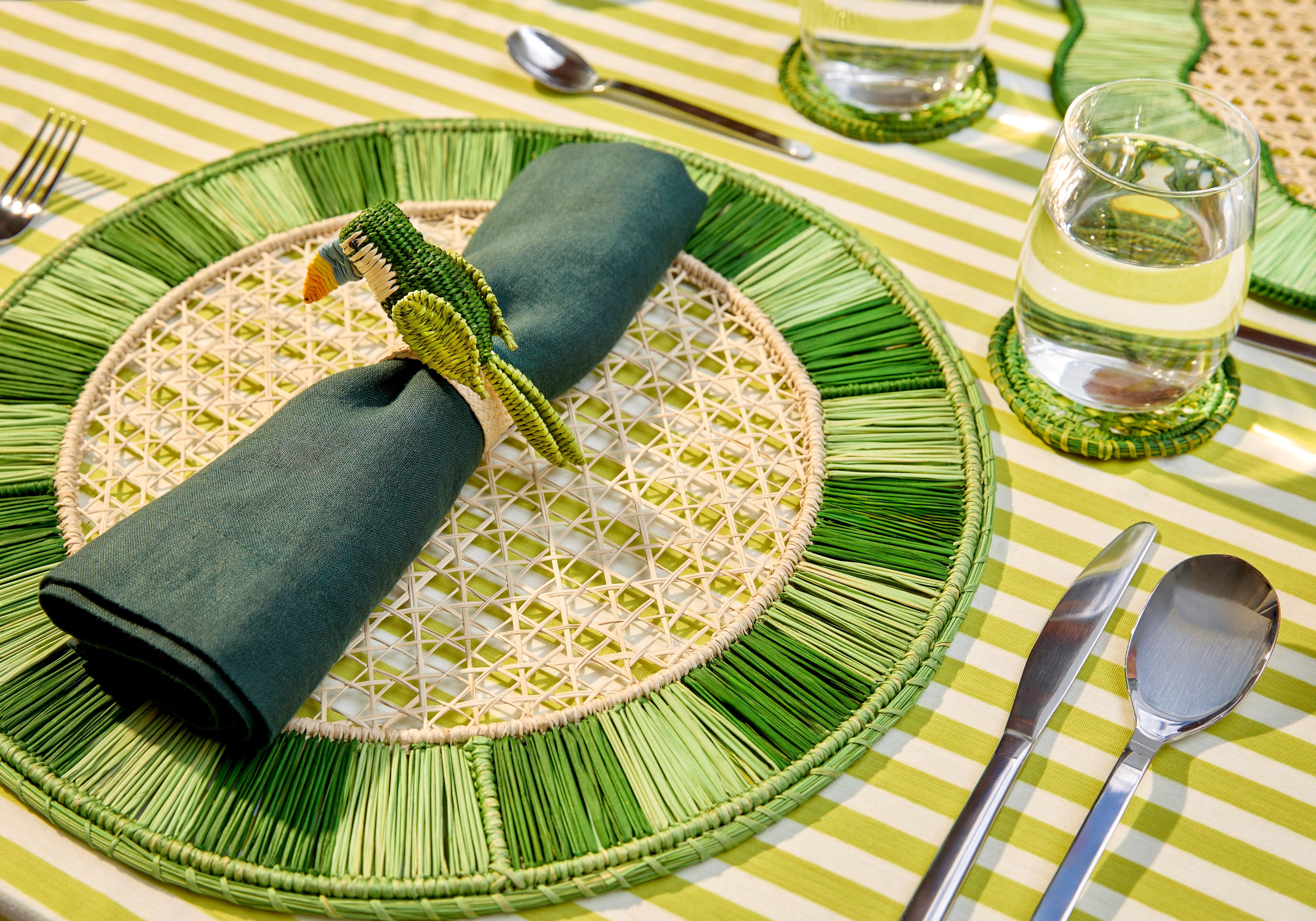 Slow Craft at the Table: Why Made-to-Order Pieces Are Worth the Wait