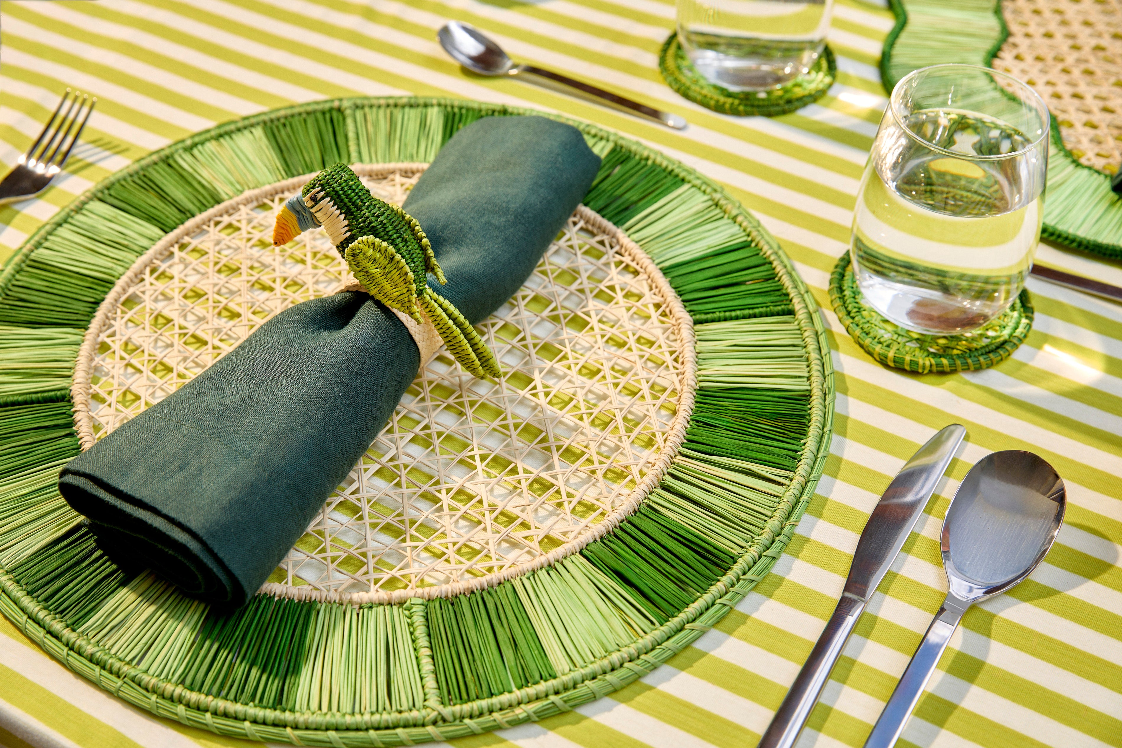 Slow Craft at the Table: Why Made-to-Order Pieces Are Worth the Wait