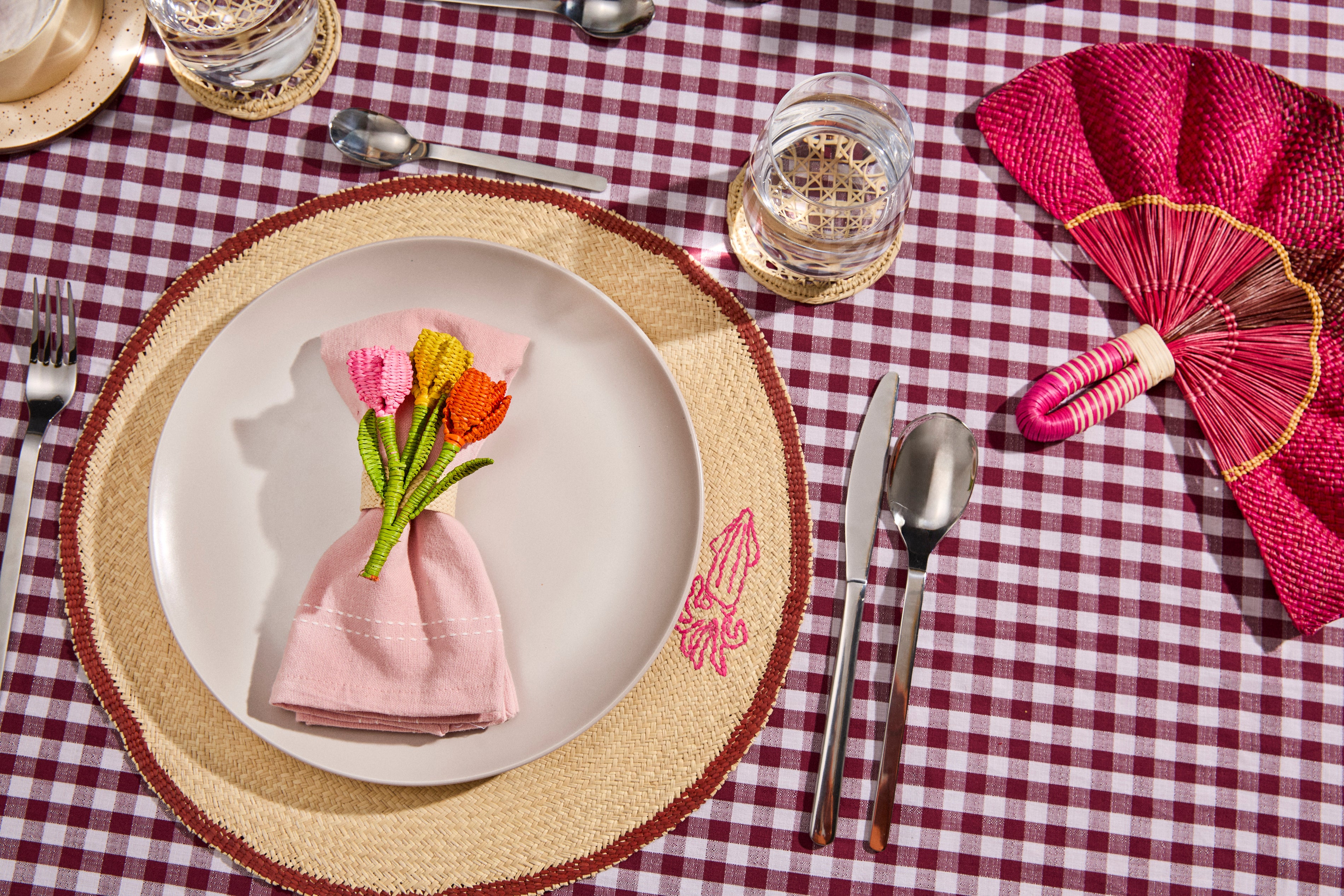 Tulips Napkin Ring image 1