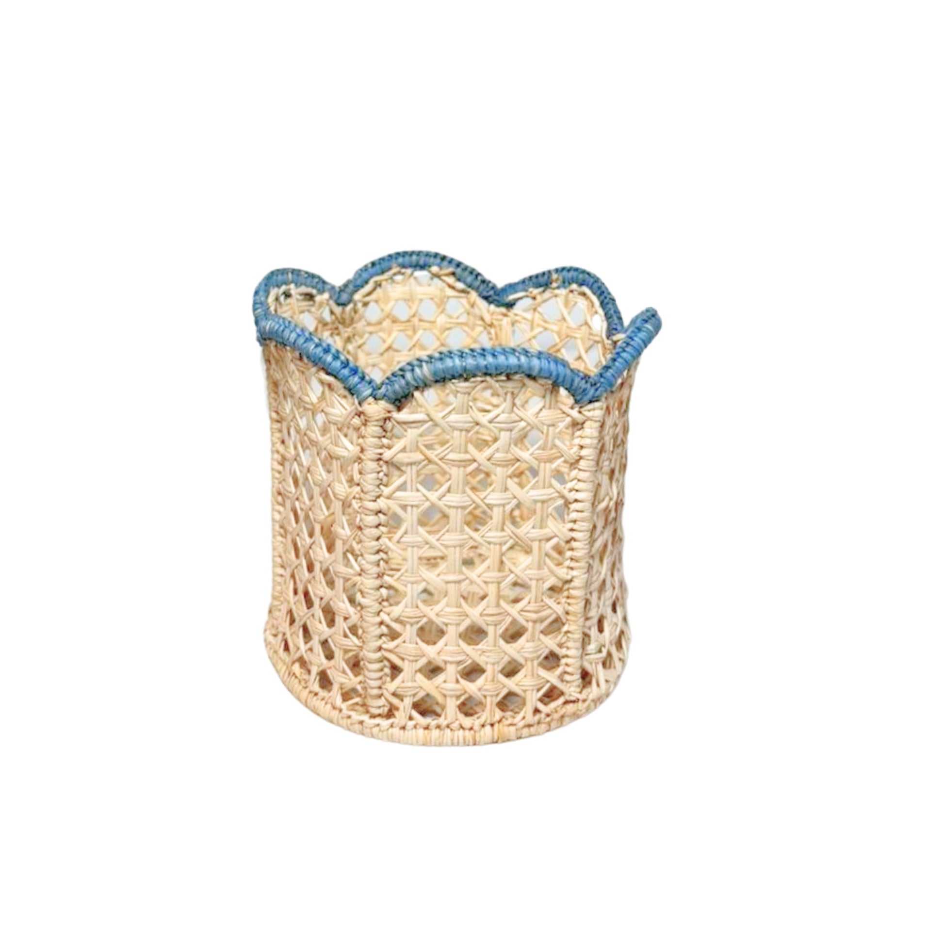 Scalloped Candle Holder L image 2