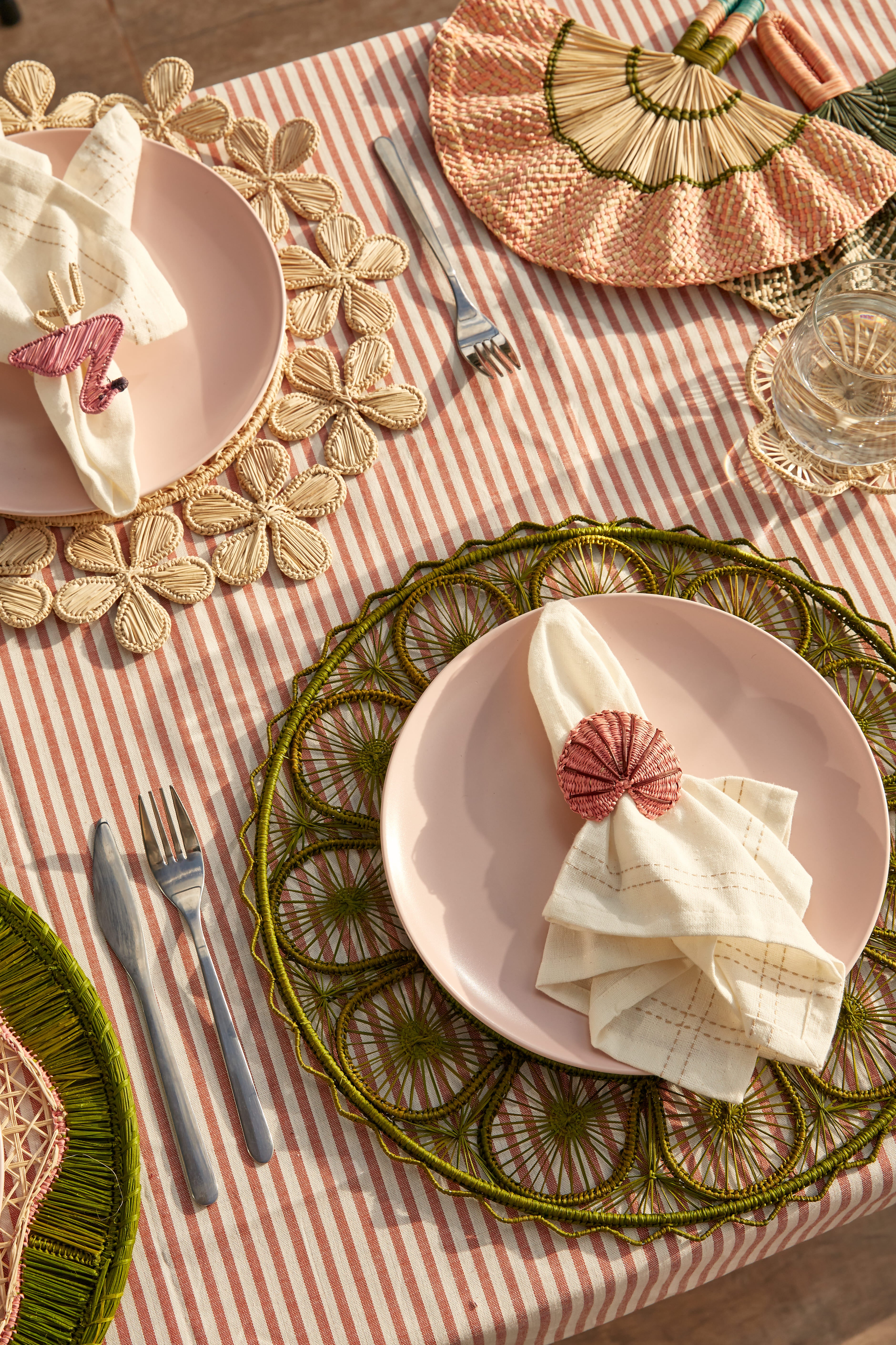 Frilly Hand Fan image 1