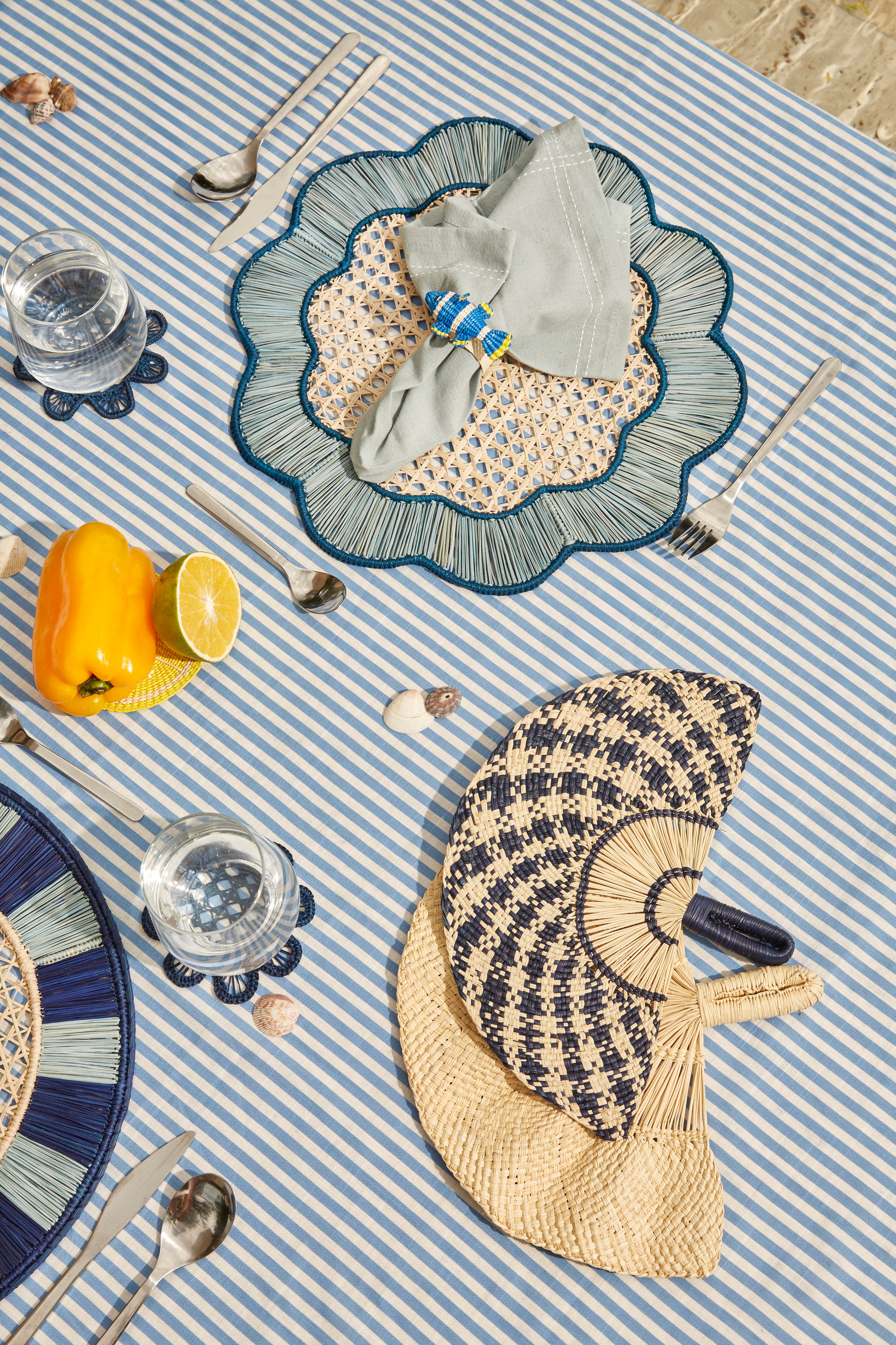 Breezy Placemat – CORO CORA